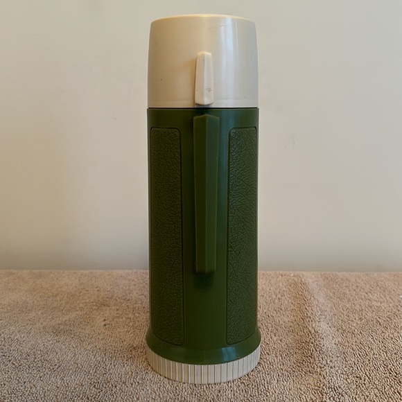 Vintage Thermos Pea Green/Cream Insulated Glass Insulated Travel Bottle - Picture 3 of 13